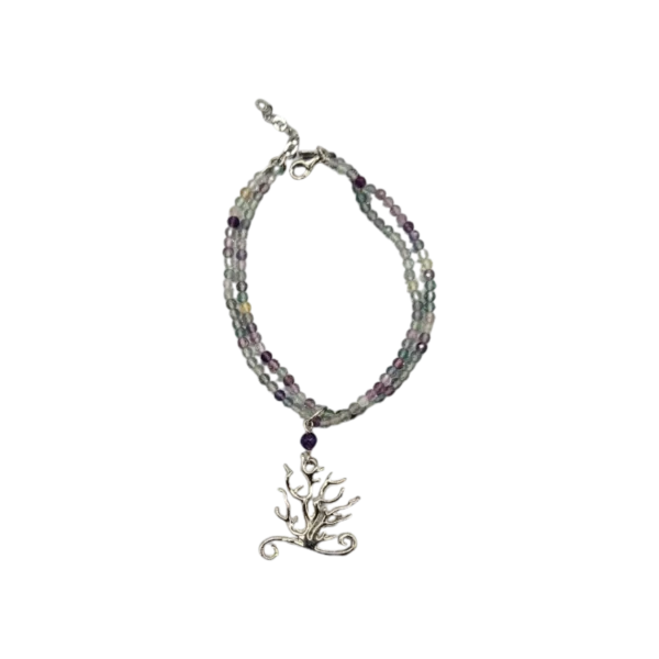Bracciale in pietre dure e ciondolo in argento.